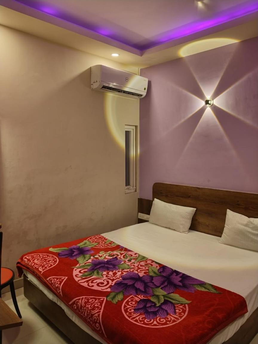 Hotel Greenland Luxury Пурі Екстер'єр фото